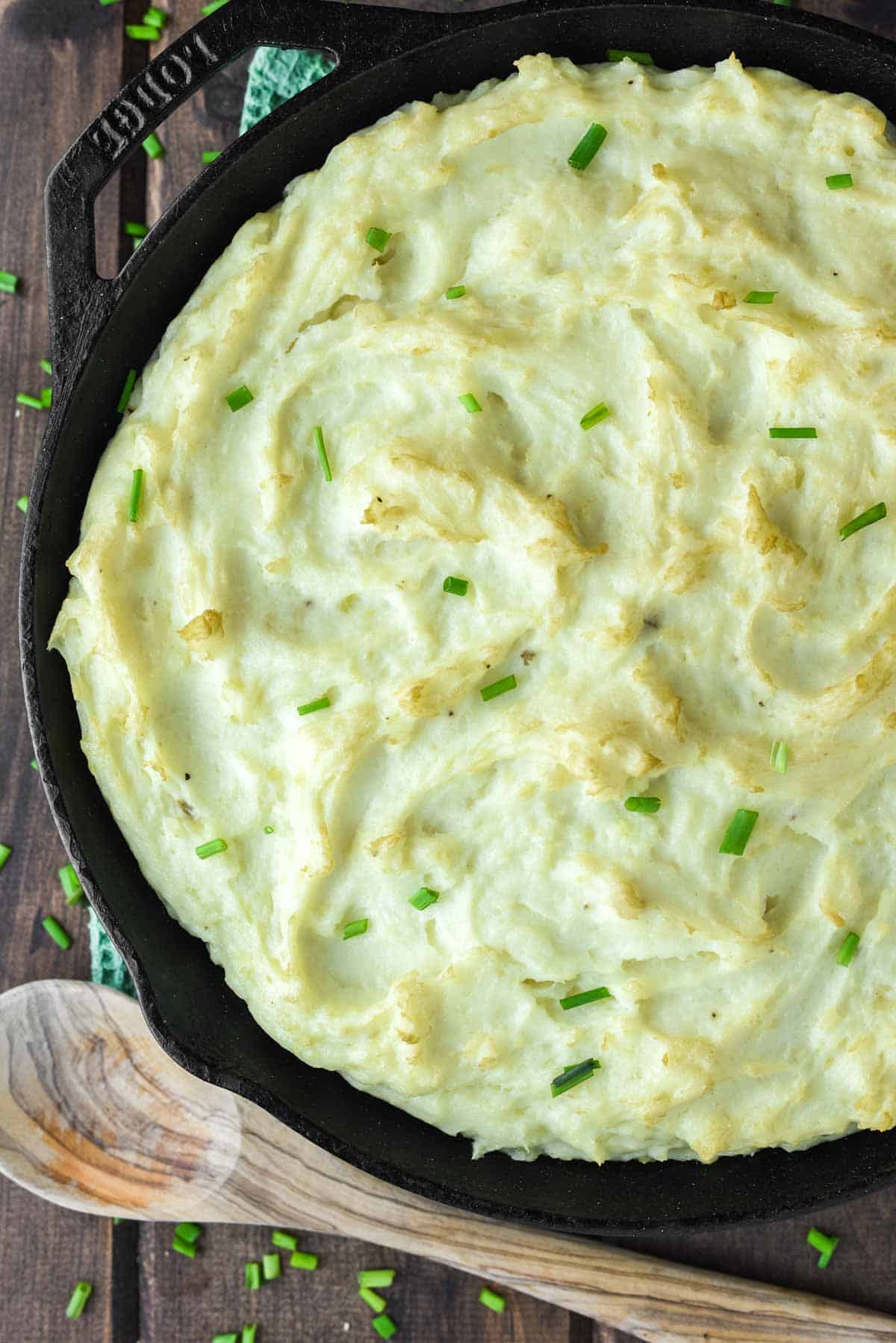 smoked mash potato in serving dish.